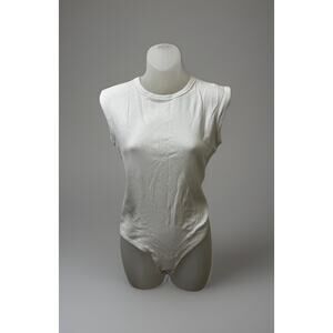 Universal thread bodysuit stretch classic crewneck thong style thin snaps large